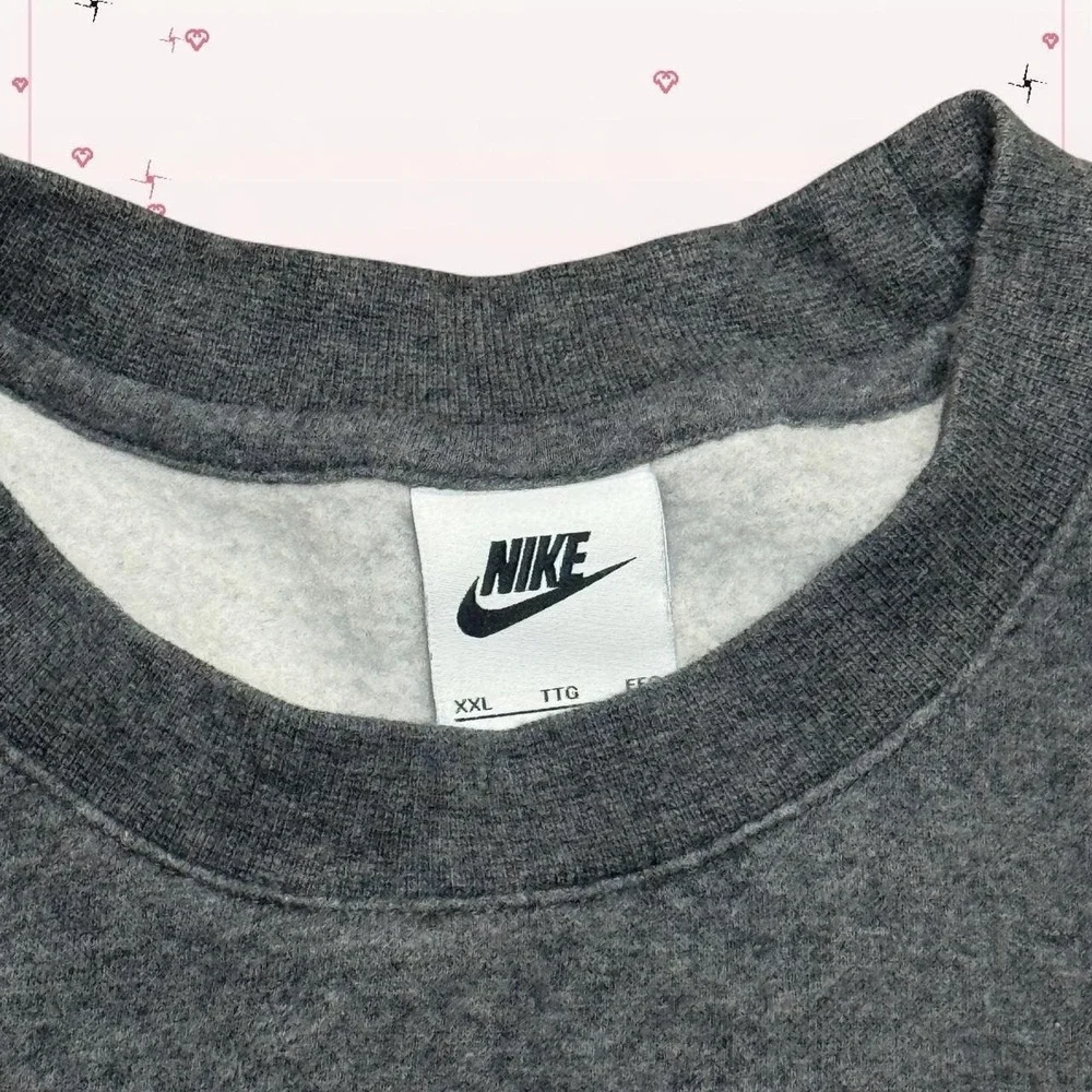 Gray Nike crewneck sweatshirt